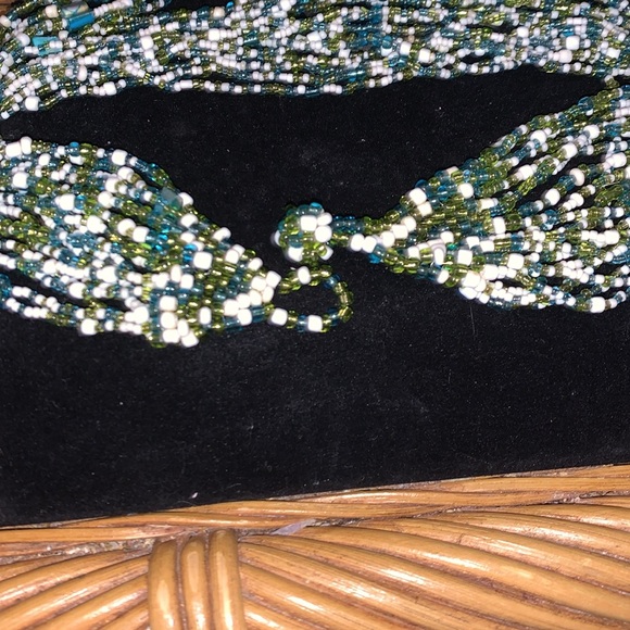 Vintage layered seed bead necklace with abalone shells - Picture 4 of 5